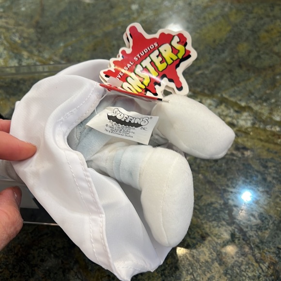 Universal Studios Bride 👰🏽‍♀️ 🎃 - Picture 7 of 11